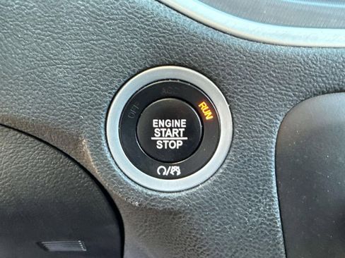 Used 2020 Dodge Charger SXT w/ Blacktop Package image 19