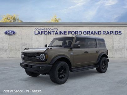 New 2025 Ford Bronco Outer Banks w/ Black Appearance Package