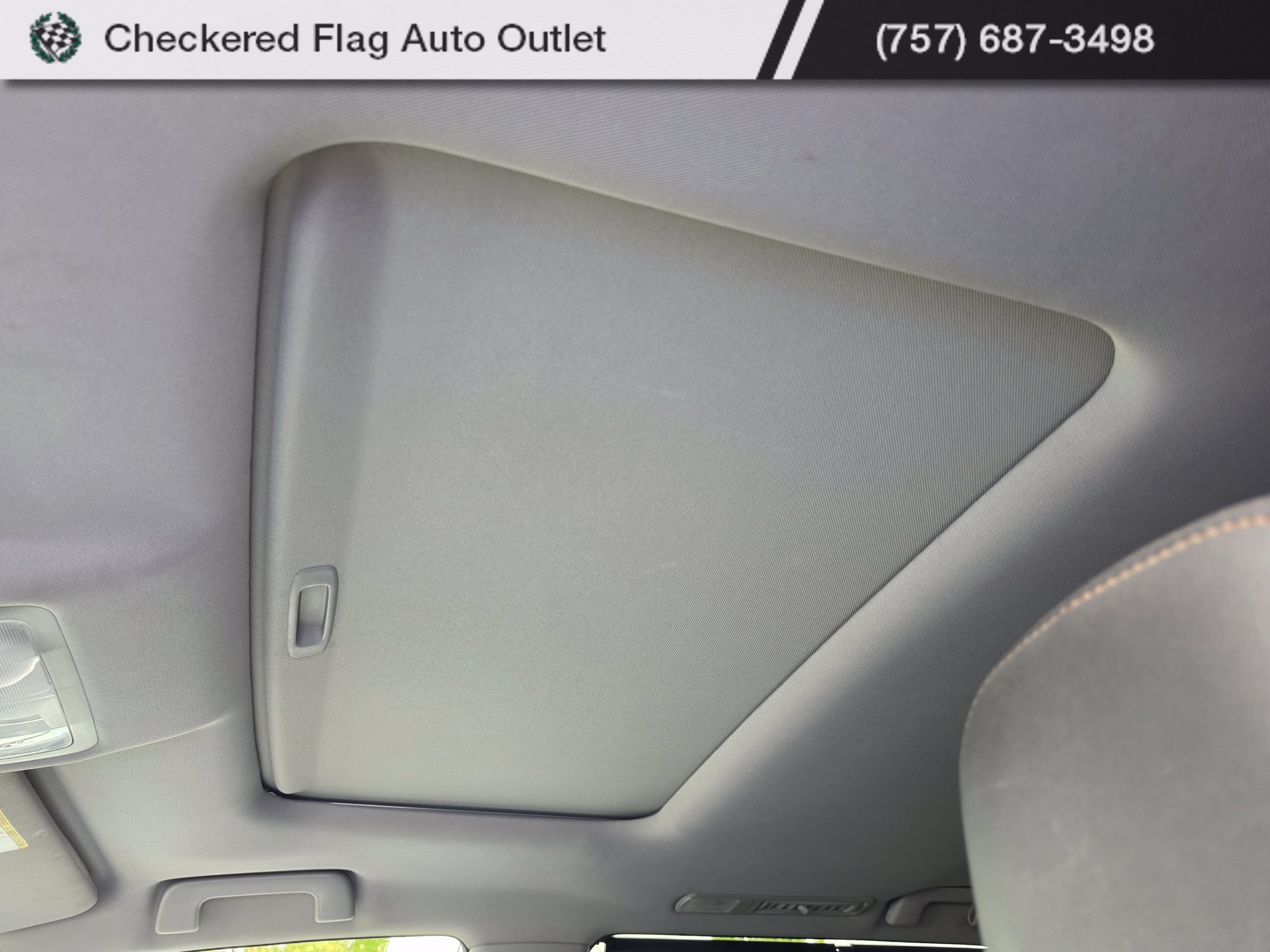 Used 2015 Toyota Highlander XLE AWD/4WD image 9