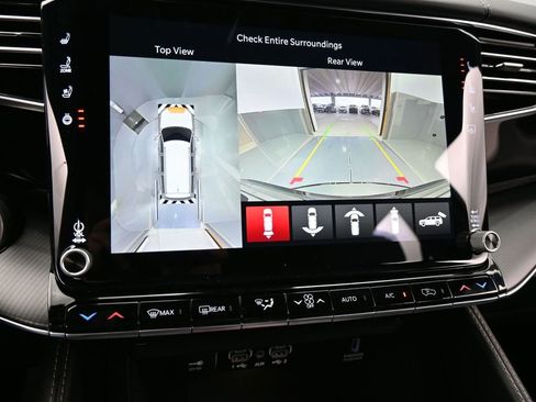 Used 2024 Jeep Grand Wagoneer Series II w/ Quick Order Packagew 28T image 23