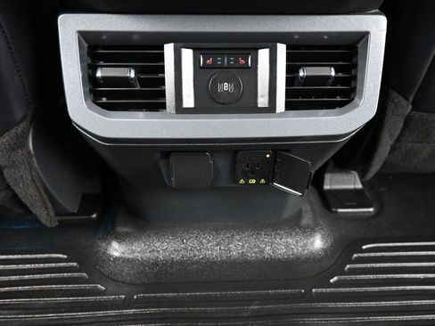 Used 2024 Ford F350 Lariat image 14