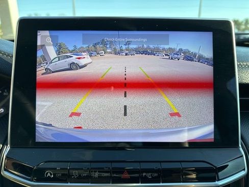 Used 2024 Jeep Compass Trailhawk image 15