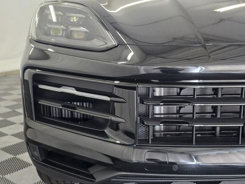 New 2026 Porsche Cayenne image 31