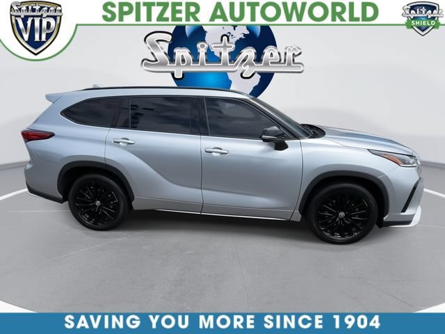 Used 2023 Toyota Highlander XSE AWD/4WD image 10