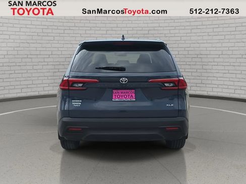 Certified 2024 Toyota Grand Highlander XLE image 6