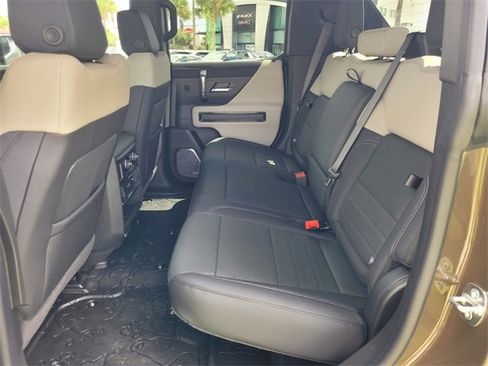 New 2026 GMC Hummer EV 4x4 Crew Cab image 6
