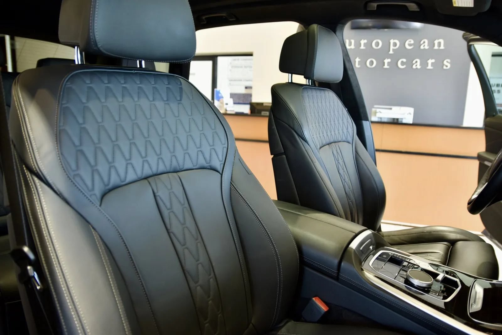 Used 2024 BMW X5 xDrive40i w/ Premium Package AWD/4WD image 25