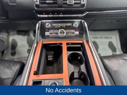 Used 2019 Lincoln Navigator L Reserve AWD/4WD image 20