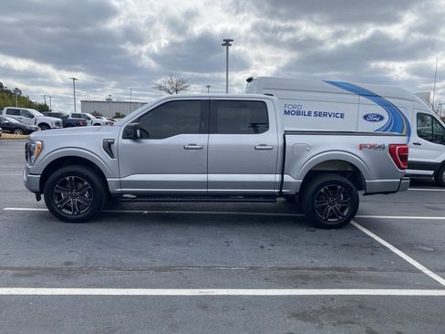 Certified 2022 Ford F150 XLT w/ Equipment Group 302A High image 4