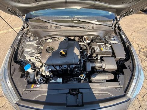 Used 2022 Kia Forte LXS w/ LXS Technology Package FWD image 14