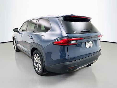 Used 2024 Toyota Grand Highlander FWD image 5