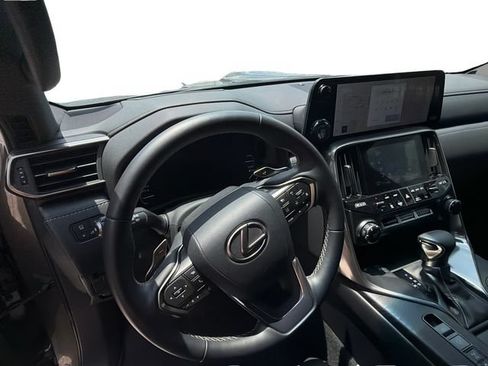 Used 2023 Lexus LX 600 4WD w/ Interior Upgrade Package image 10