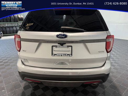 Used 2017 Ford Explorer XLT w/ Equipment Group 202A AWD/4WD image 6