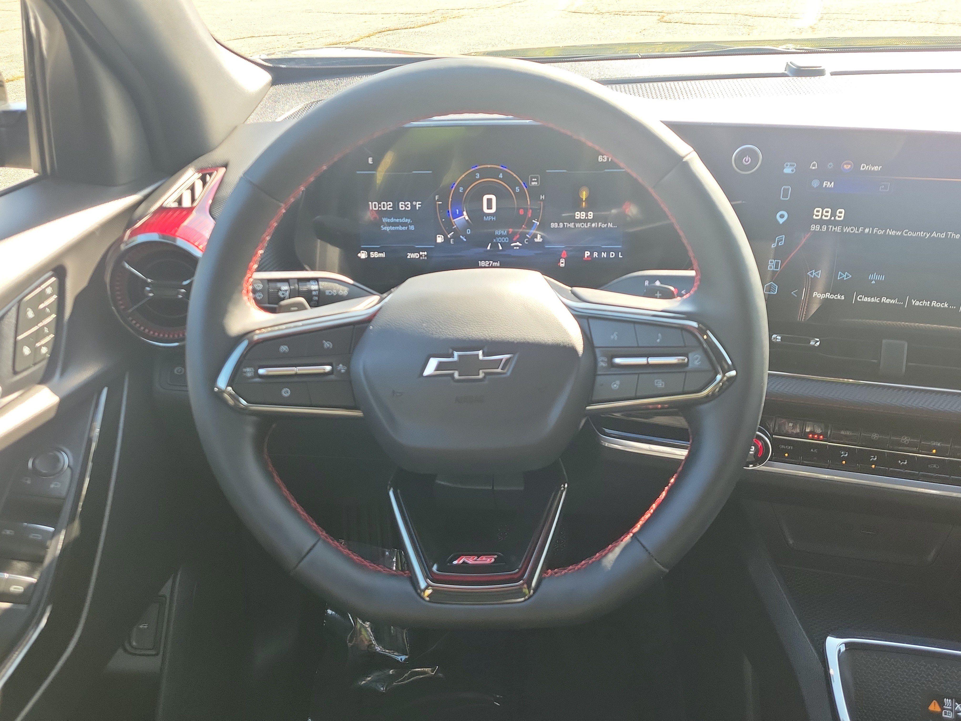 Used 2027 Chevrolet Equinox RS w/ Safety and Technology Package AWD/4WD image 21
