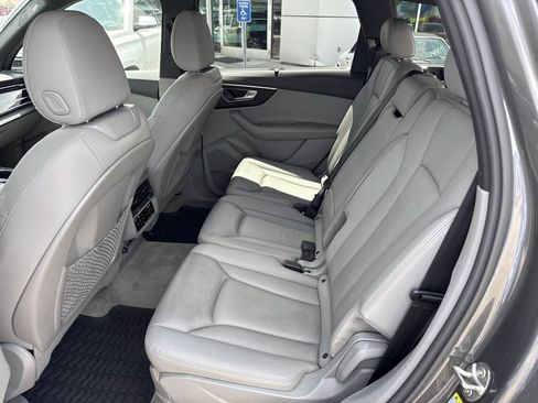 Used 2021 Audi Q7 2.0T Premium Plus AWD/4WD image 15