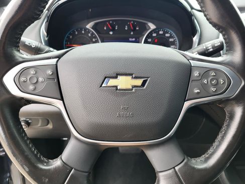Used 2022 Chevrolet Traverse LT FWD image 20