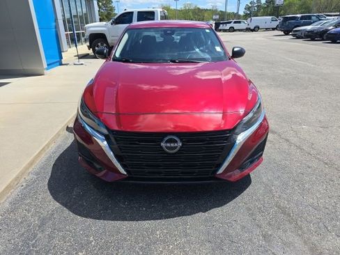 Used 2025 Nissan Altima 2.5 SV FWD image 8