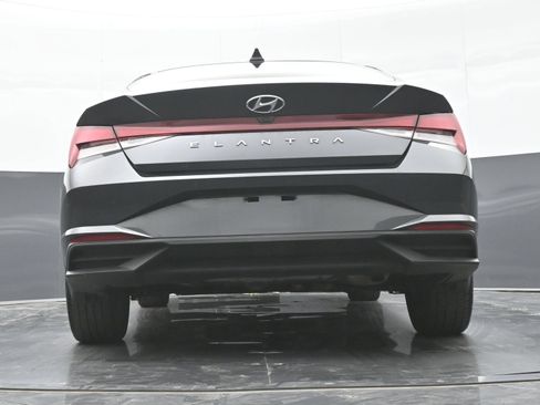 Used 2023 Hyundai Elantra SEL w/ Convenience Package FWD image 38