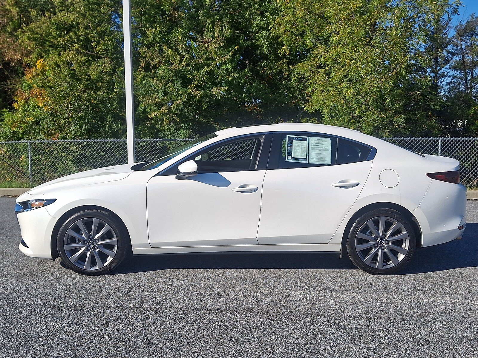Used 2024 MAZDA MAZDA3 s FWD image 7
