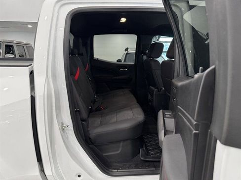 Used 2024 Chevrolet Colorado Z71 w/ Z71 Convenience Package 2 image 10