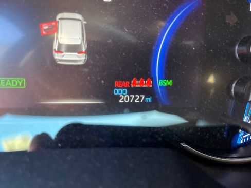 Used 2023 Toyota RAV4 SE w/ Convenience Package AWD/4WD image 14