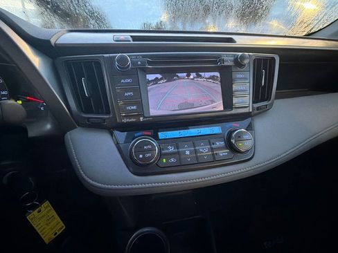 Used 2014 Toyota RAV4 XLE FWD image 10