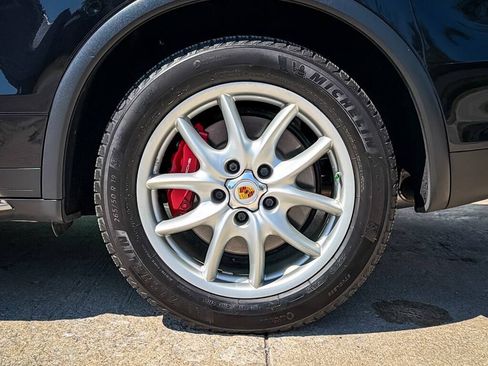 Used 2014 Porsche Cayenne AWD/4WD image 8