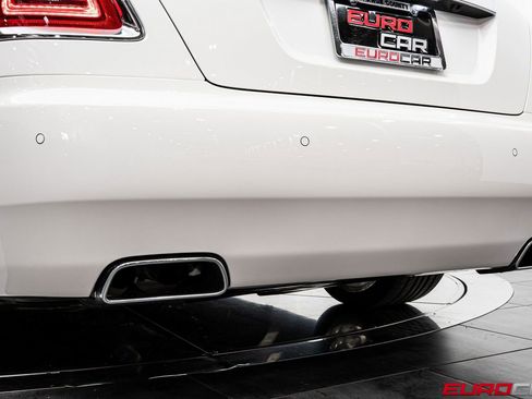 Used 2016 Rolls-Royce Dawn image 21