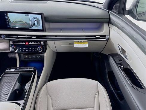 New 2025 Hyundai Tucson Limited image 44