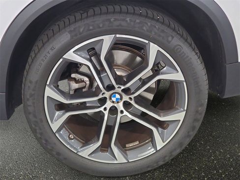 Used 2024 BMW X5 sDrive40i w/ Premium Package image 26