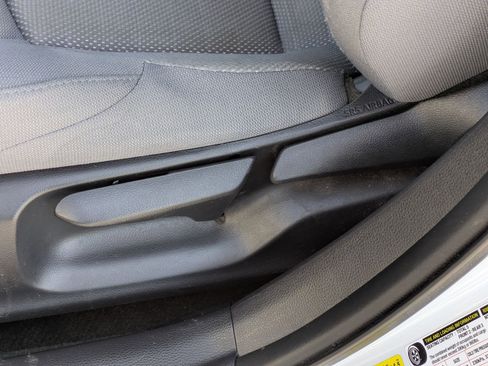 Used 2024 Toyota Corolla SE image 13