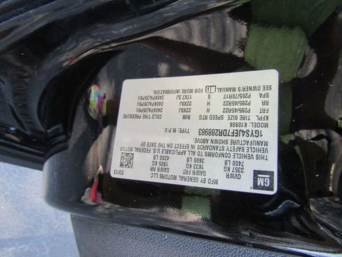 Used 2013 Cadillac Escalade ESV Premium image 12