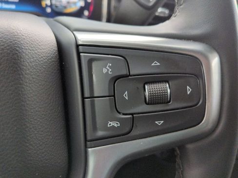 Used 2025 Chevrolet Silverado 2500 LT w/ Convenience Package image 21