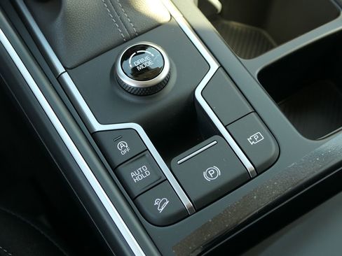 New 2026 Kia Sorento LX FWD image 20