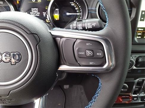 New 2023 Jeep Wrangler Unlimited Rubicon 4xe w/ Cold Weather Group image 30