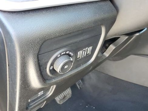 Certified 2022 Jeep Grand Cherokee Limited image 12