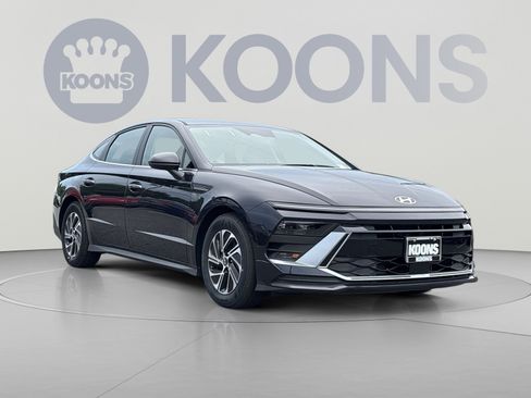 New 2026 Hyundai Sonata Blue FWD image 10