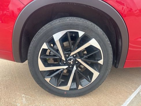 Used 2024 Mitsubishi Outlander SEL image 7