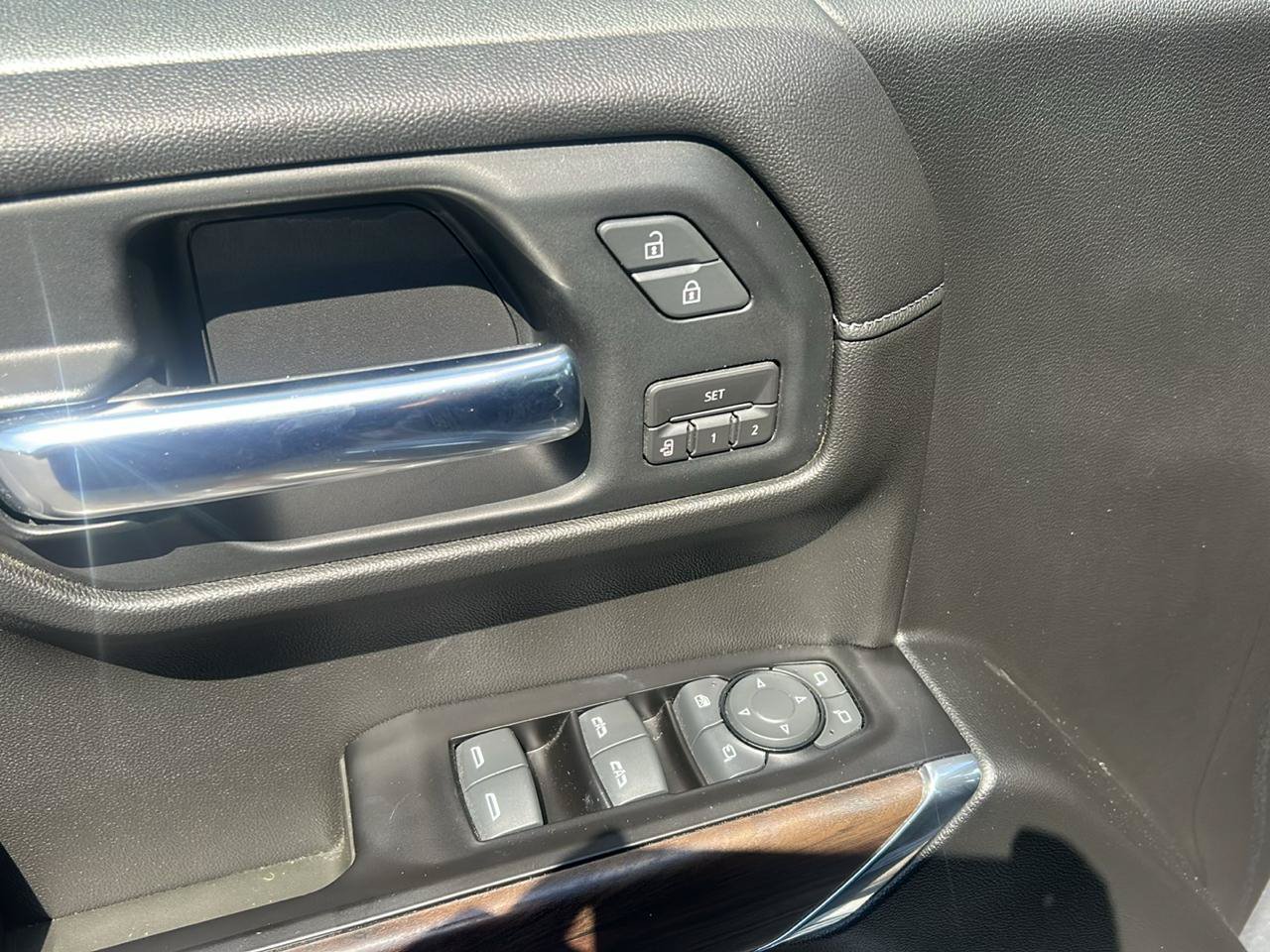 Used 2019 GMC Sierra 1500 SLT w/ SLT Premium Package AWD/4WD image 15