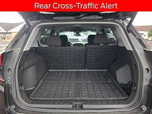 Used 2023 GMC Terrain SLE w/ Driver Convenience Package AWD/4WD image 27