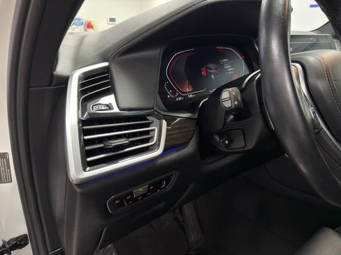 Used 2021 BMW X5 xDrive40i w/ Convenience Package image 16