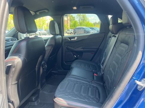 Used 2023 Ford Escape ST-Line Elite w/ Premium Technology Package AWD/4WD image 18