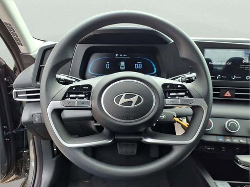 New 2026 Hyundai Elantra SE FWD image 14