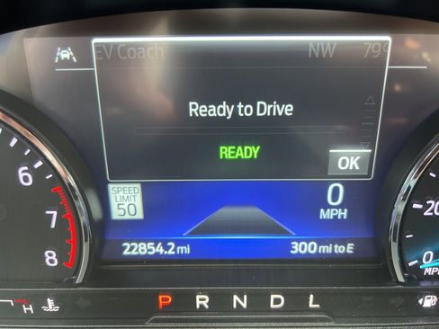 Used 2022 Ford Explorer Limited w/ Hybrid Equipment Group 310A image 3