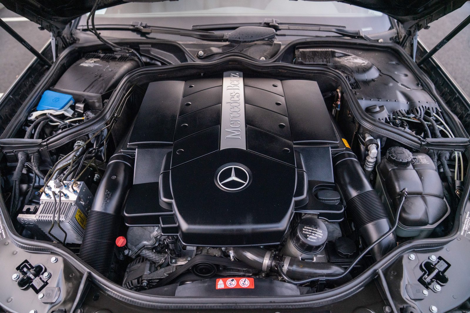 Used 2005 Mercedes-Benz E 500 4MATIC Sedan image 30
