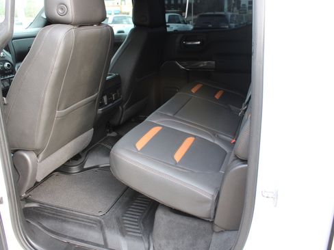 Used 2022 GMC Sierra 1500 AT4 w/ AT4 Premium Package image 22