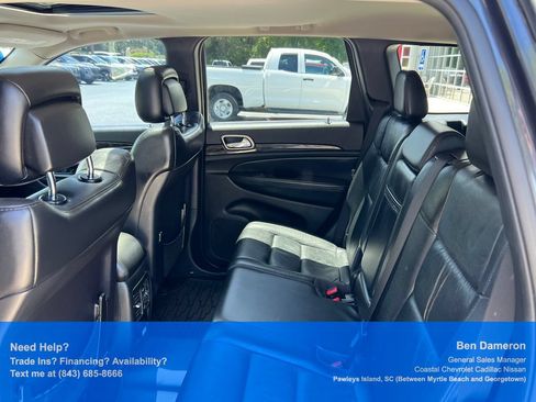 Used 2012 Jeep Grand Cherokee Altitude AWD/4WD image 16