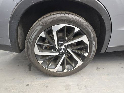 Used 2024 Mitsubishi Outlander SE FWD image 17