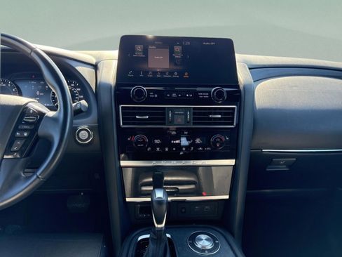 Used 2022 Nissan Armada SL w/ Midnight Edition Package image 11