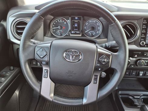 Used 2021 Toyota Tacoma TRD Off-Road w/ TRD Premium Off Road Package image 23